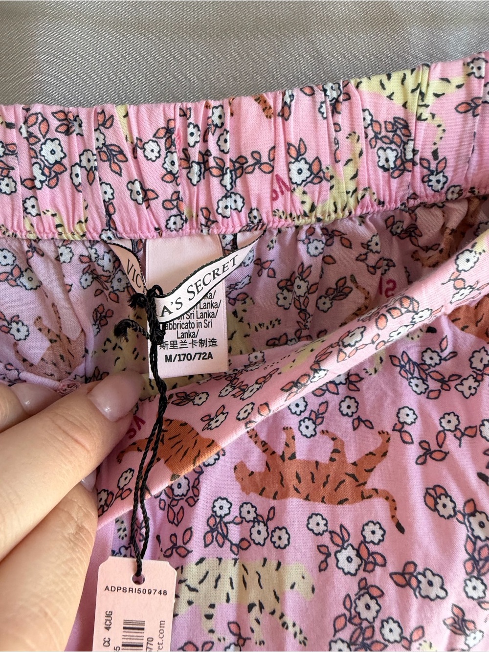 Victorias Secret Rosy Cheetah Print Pajama Pants Size Medium - Picture 6 of 6